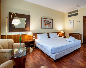 Hotel Royal Palace - Messina - Ložnice