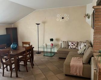 Central penthouse in Porto Viro - Porto Viro - Sala de estar