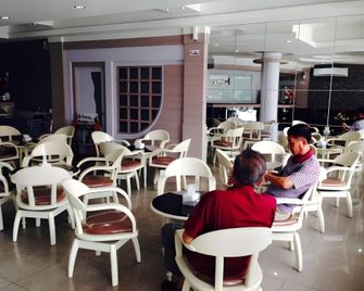H3 Hotel - Tanjung Balai - Restaurante