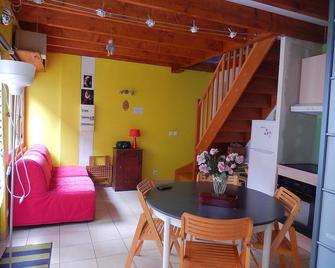 La maisonnette - Les Andelys - Salle à manger