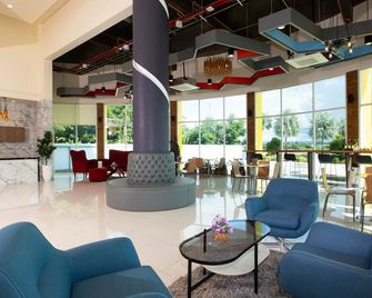 B2 Mae Sot Boutique & Budget Hotel - Mae Sot - Lobby