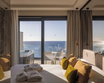 Deep Blu Boutique Hotel - Zurrico