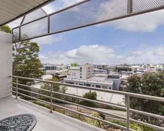 City Towers Apartments - Auckland - Balcony