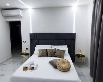 Il Canto Di Iside - Marsala - Camera da letto