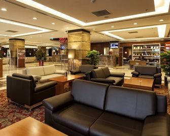 Ramada Plaza by Wyndham Izmit - İzmit - Lounge