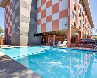 Best Western Los Angeles Worldport Hotel - Los Angeles - Pool