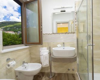 B&B Il Girasole - Agerola - Baño
