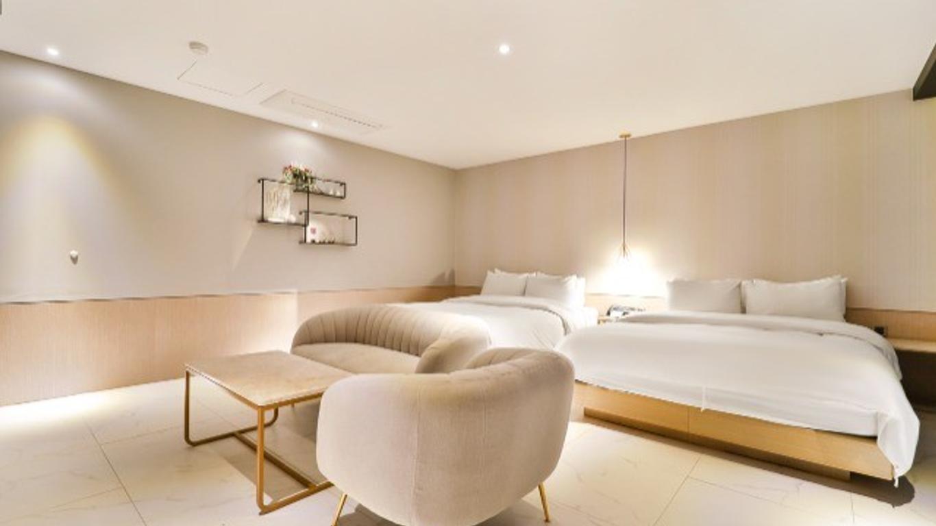 Hound Hotel Seomyeon-Beomcheon