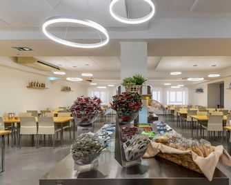 Albergue Inturjoven Cazorla - Cazorla - Restaurant