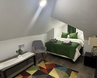 Naryn Guest house - Los Angeles - Bedroom