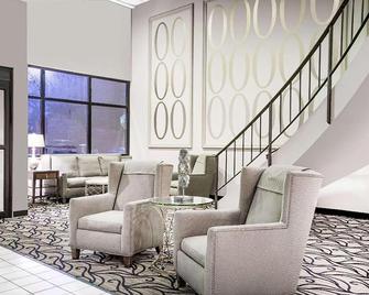 Norwood Inn & Suites La Crosse - La Crosse