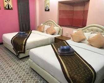 Tonkaew Khaokao Resort - Khao Kho - Schlafzimmer