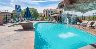 Best Western Coral Hills - Saint George - Πισίνα