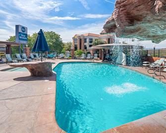 Best Western Coral Hills - סנט ג'ורג' - בריכה