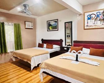 Badladz Beach and Dive Resort - Puerto Galera - Bedroom
