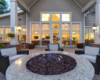 Residence Inn by Marriott Morgantown Medical Center Area - Morgantown - Patio