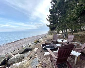 Cairn Cottage on Lake Superior's North Shore! - Lutsen - Beach