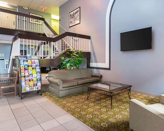 Quality Suites - Martinsburg - Wohnzimmer