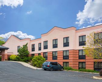 Quality Suites - Martinsburg - Rakennus