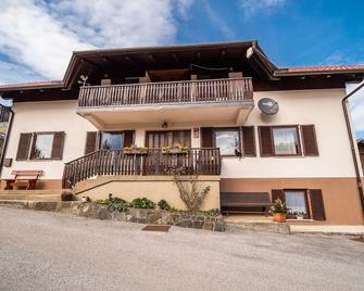 Farm Stay Zagar - Mozirje - Edificio