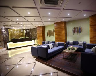 Hotel Ranjit Legacy - Bhopal - Reception