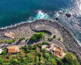 Le Chiazzette - Acireale - Vista del exterior