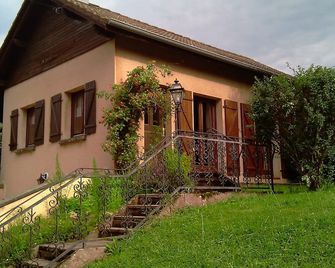 Gîte de la P'tite Rainette - Grosne - Gebäude