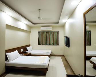 Hotel Bombay International - Mumbai - Bedroom