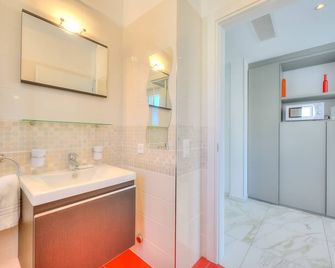 Attico Al Parco with airconditioning - Happy Rentals - Lugano - Bathroom