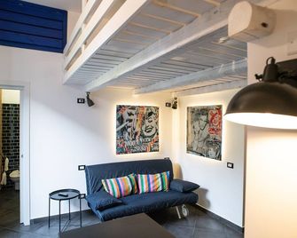 Incentro B&b - מילאצו - סלון