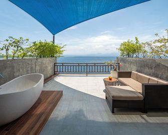 Adiwana Warnakali Resort - Nusa Penida - Balkon