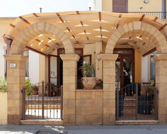 薩馬塔諾酒店 - 馬沙拉