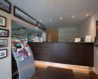 Heikotel - Wiki - Hamburg - Front desk