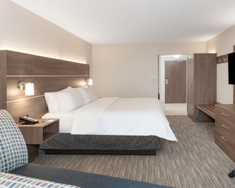 Holiday Inn Express & Suites Ottawa Airport By IHG - Ottawa - Habitación
