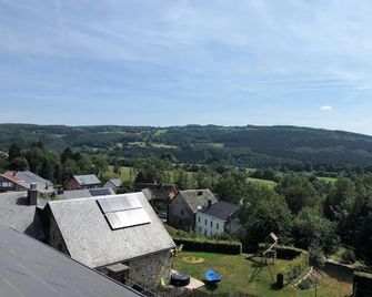 Au Petit H - Stavelot - Venkovní prostory