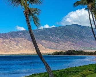 Sugar Beach Resort #328 by Ali'i Resorts - Kihei - Strand