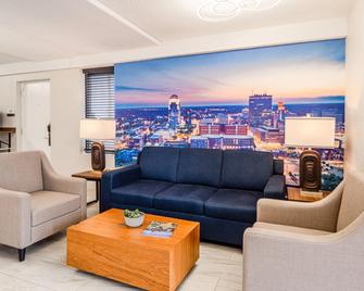 Clarion Pointe Winston - Salem Downtown - Винстон-Сейлем - Лоббі