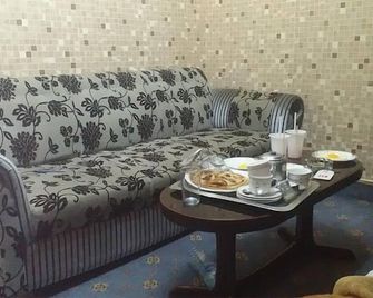 Hotel Qasr e Gul - Quetta - Building