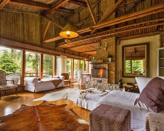 Pousada Casa Mantiqueira - Campos do Jordão - Sala de estar