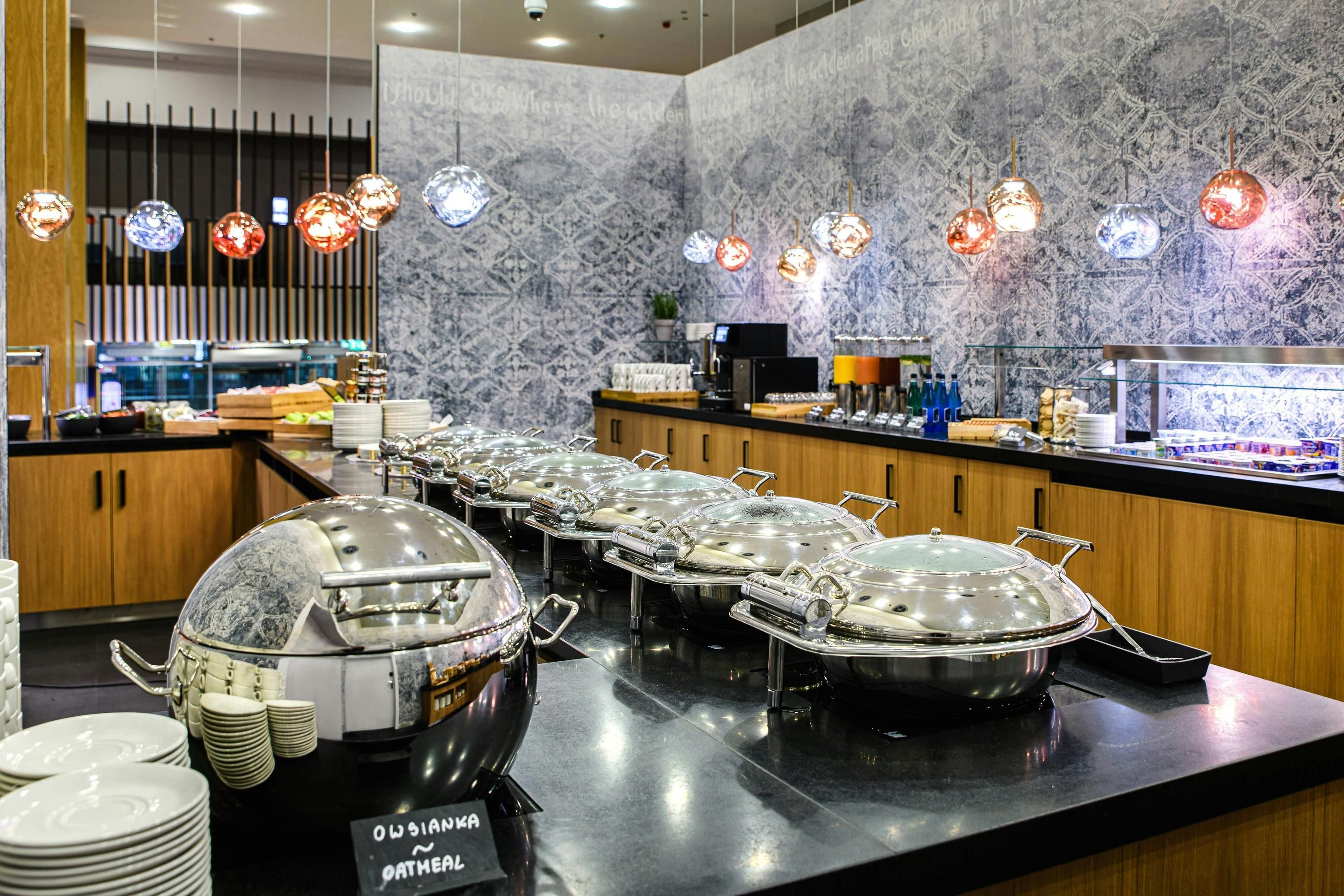 Courtyard by Marriott Warsaw Airport thumbnail 3