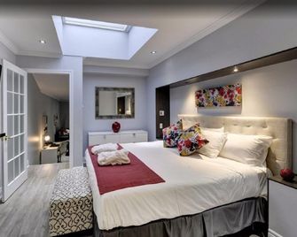 Travelodge by Wyndham Hotel & Convention Centre Quebec City - Quebec - Sovrum