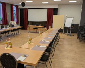 Hotel Sonne - Karlsruhe - Neuvotteluhuone
