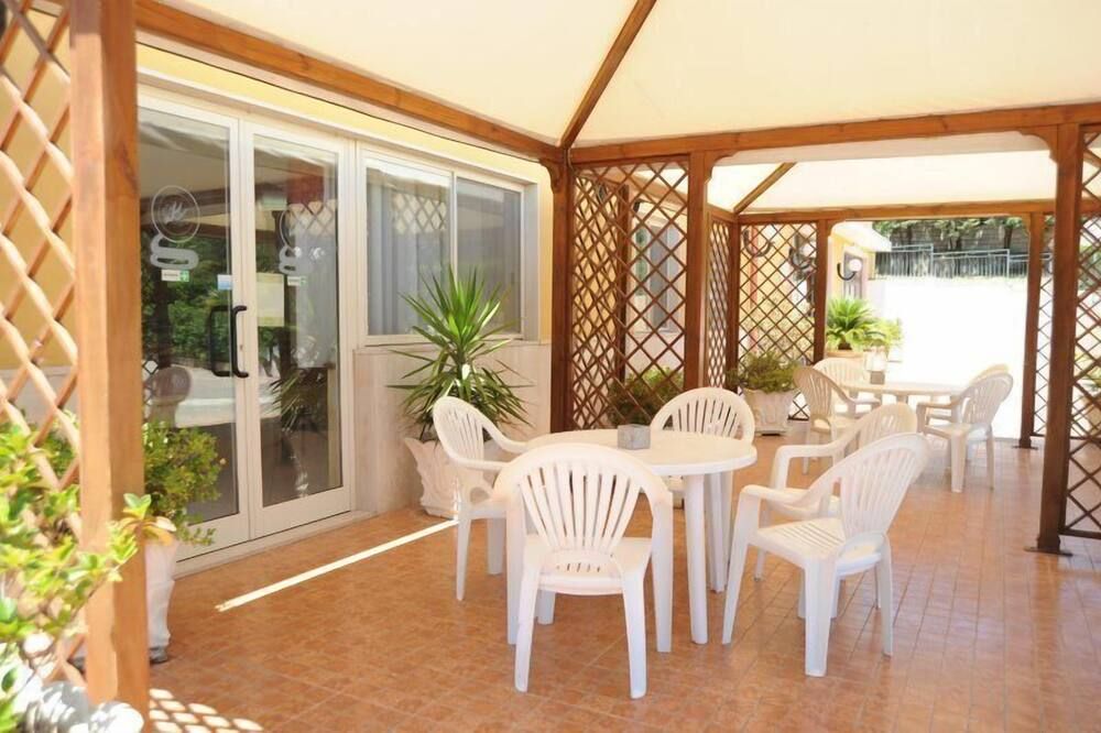 Hotel Garden - San Giovanni Rotondo - Patio