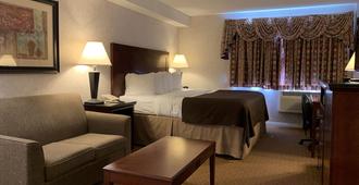 Pacific Inn & Suites Kamloops - Kamloops - Phòng ngủ