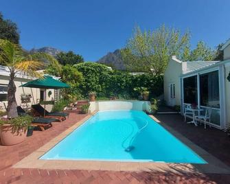 Newlands Guest House - Ciudad del Cabo - Piscina