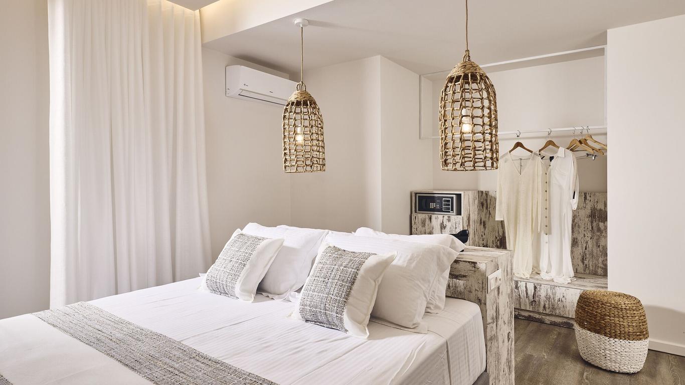 Kythnos Bay Hotel