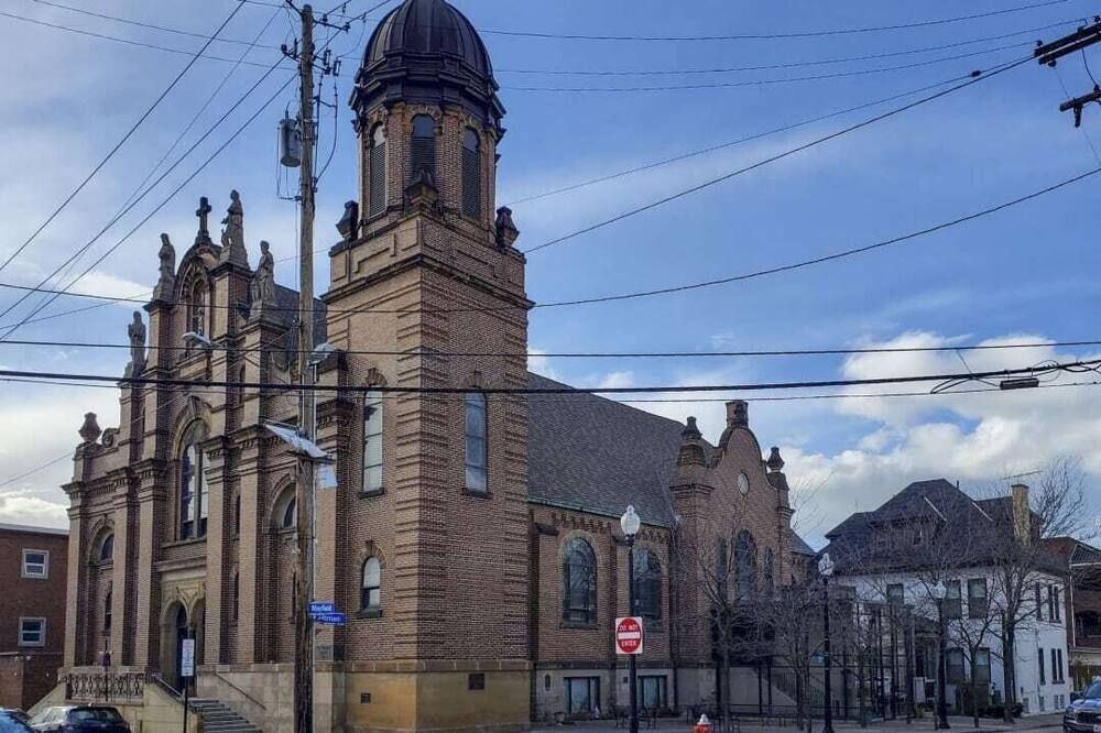 Updated Cleveland Apt: Heart of Little Italy! with Massage Chair & Hot Tub! - קליבלנד - בניין