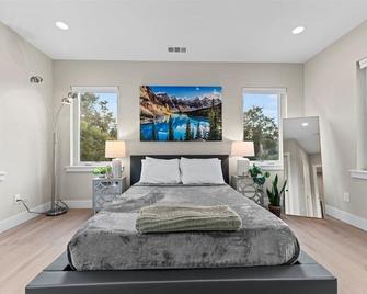 The Garden House--5 Bedrooms, Sleeps 12 - San Jose - Bedroom