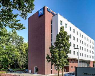 ibis budget Augsburg City - Augsburg - Building