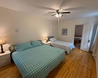 Chez Claude - appartement millésimé - Quebec